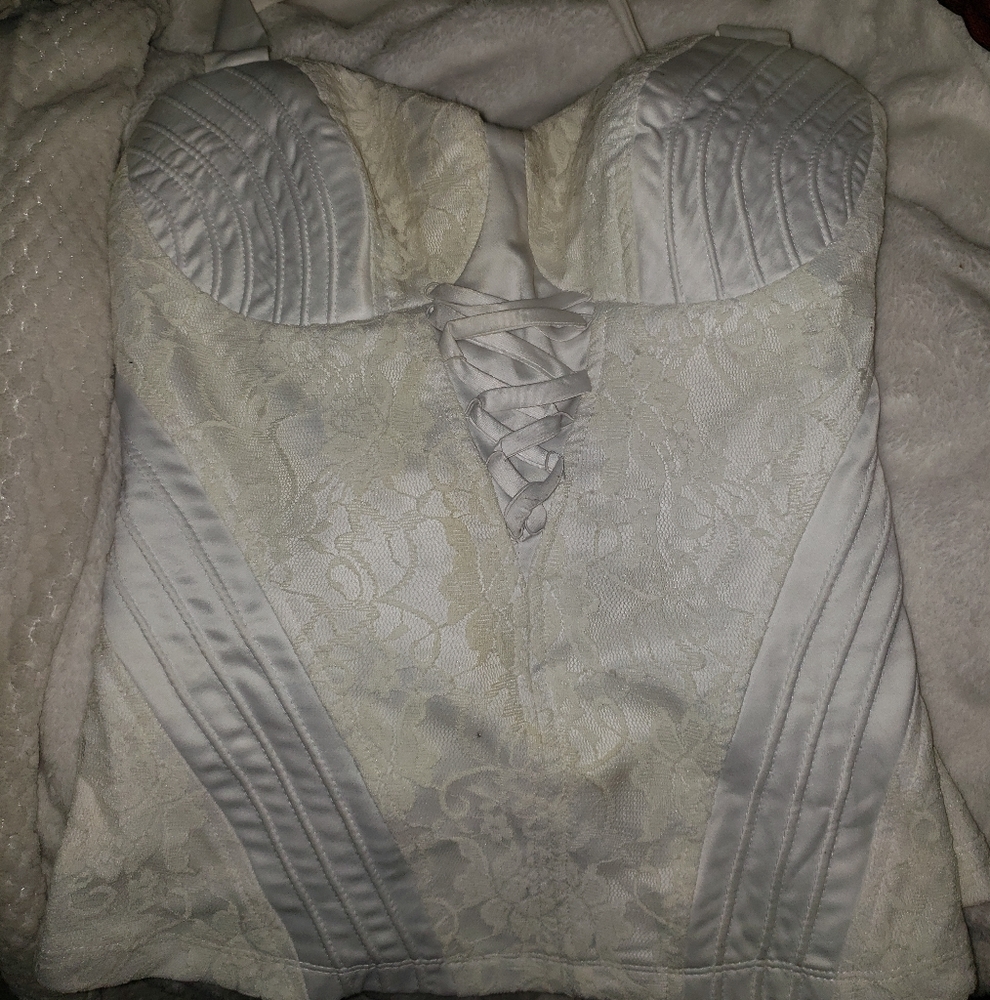 White XOXO lace halter top beautiful corset ribbon